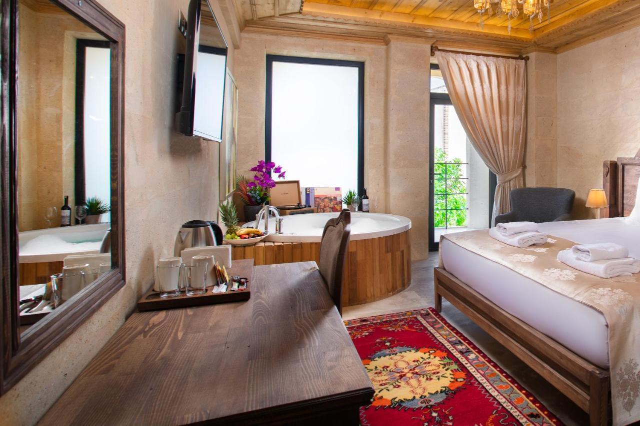 Hotel Cappadocia Pyramid Stone House à Uçhisar Extérieur photo