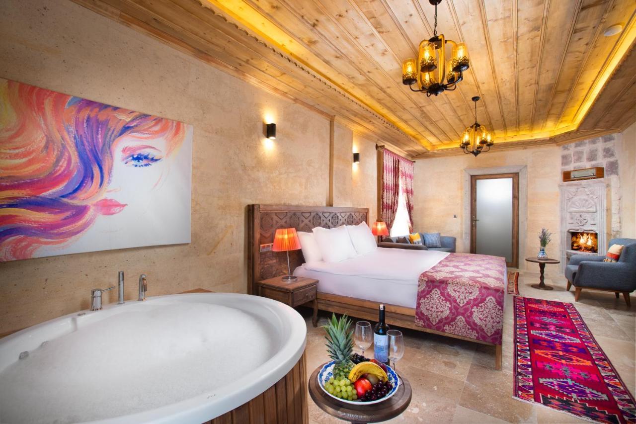 Hotel Cappadocia Pyramid Stone House à Uçhisar Extérieur photo