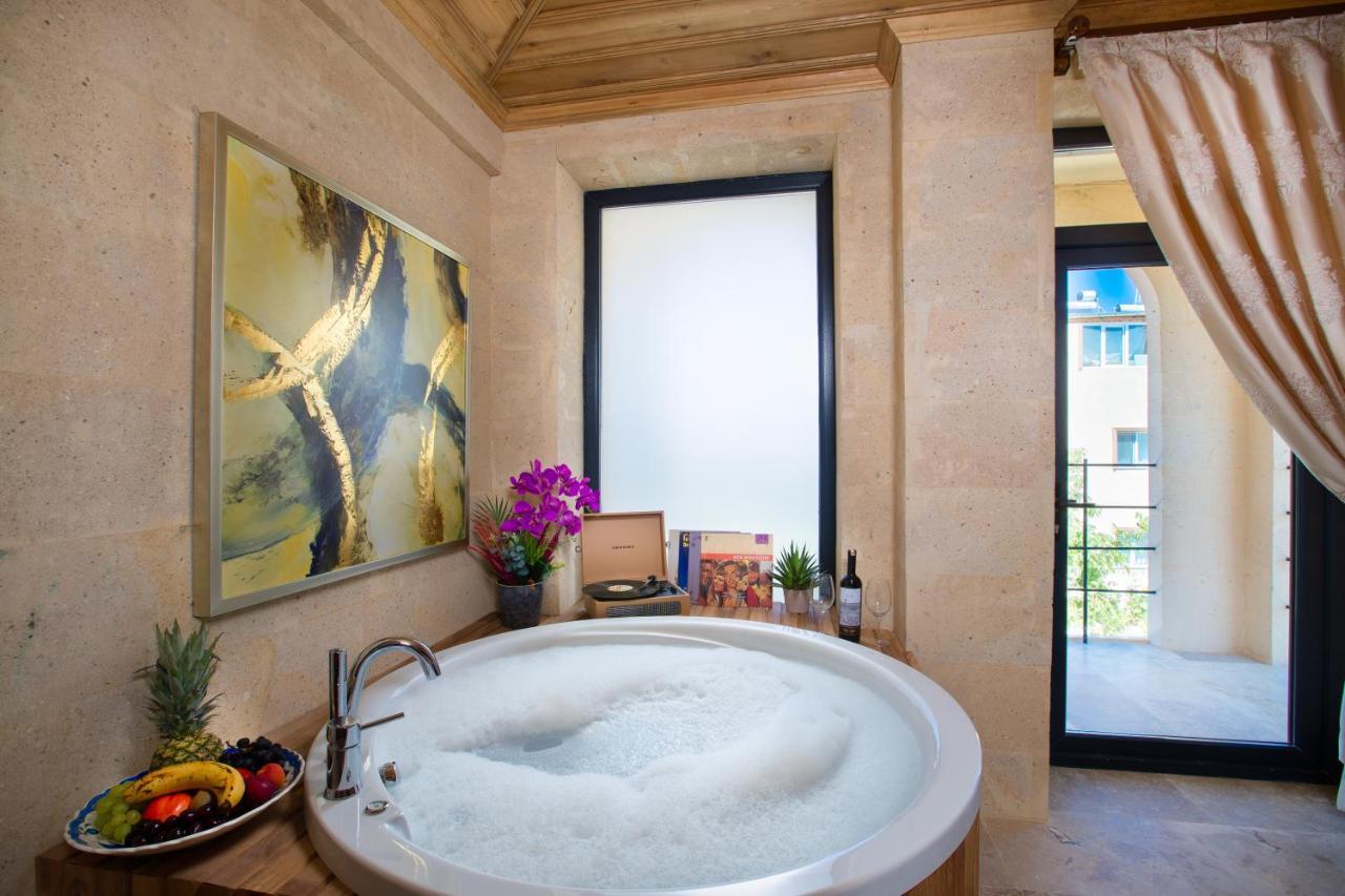 Hotel Cappadocia Pyramid Stone House à Uçhisar Extérieur photo
