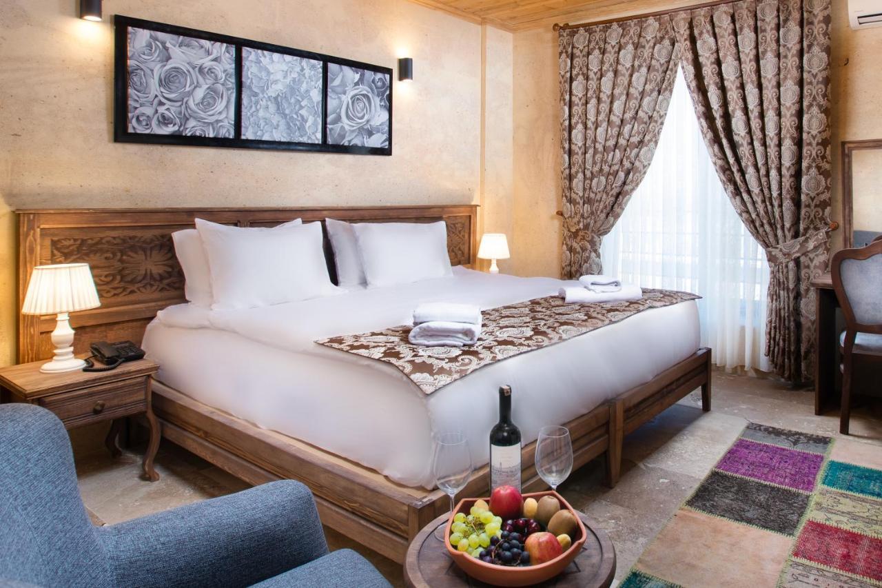 Hotel Cappadocia Pyramid Stone House à Uçhisar Extérieur photo